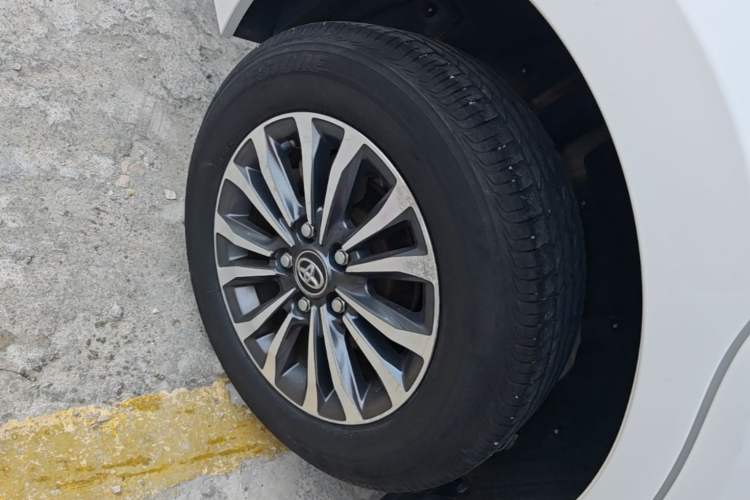 Used Toyota Corolla 2017 Revised Version 1.2T S-CVT GL Right Rear Wheel Hub