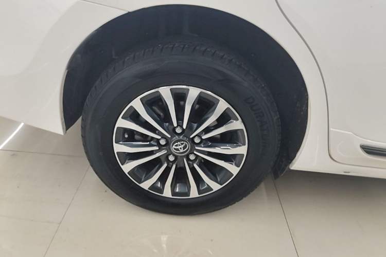 Used Toyota Corolla 2017 Revised Version 1.2T S-CVT GL-i Right Rear Wheel Hub