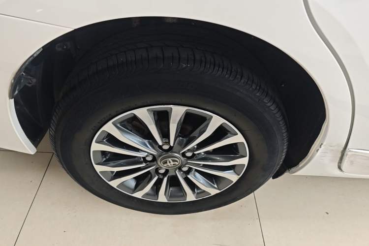 Used Toyota Corolla 2017 Revised Version 1.2T S-CVT GL-i Right Rear Wheel Hub