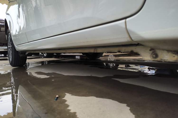 Used Toyota Corolla 2017 Revised Version 1.2T S-CVT GL Right Side Sill