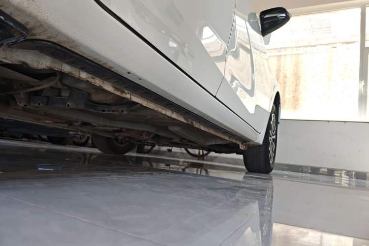 Used Toyota Corolla 2017 Revised Version 1.2T S-CVT GL Right Side Sill