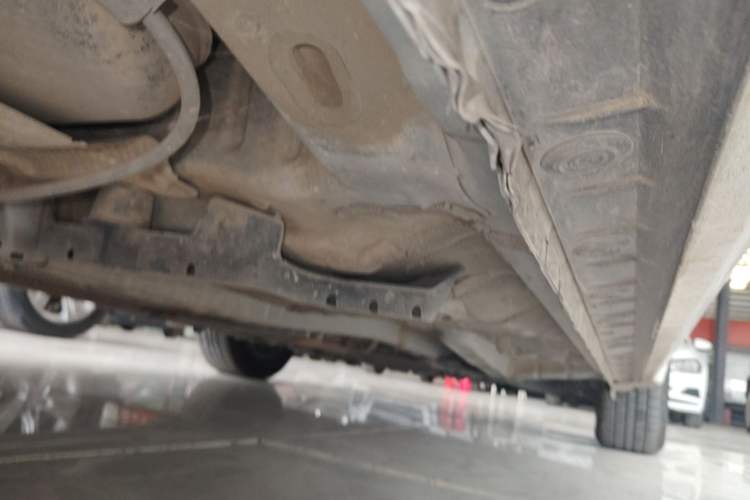 Used Toyota Corolla 2017 Revised Version 1.2T S-CVT GL Right Side Sill