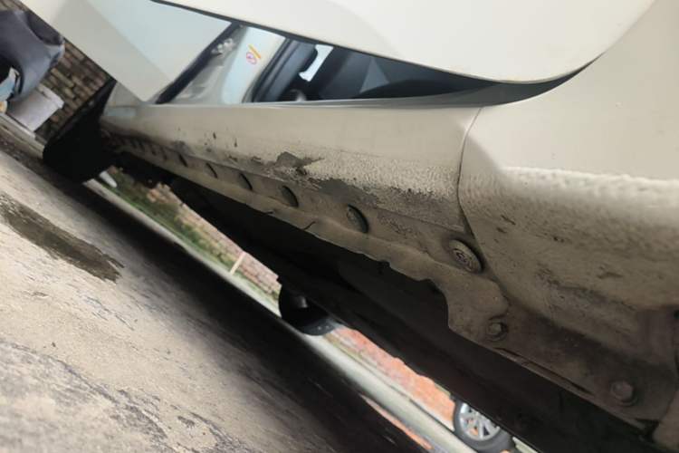 Used Toyota Corolla 2017 Revised Version 1.2T S-CVT GL Right Side Sill