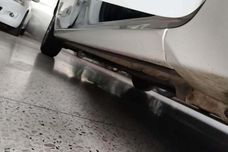 Used Toyota Corolla 2017 Revised Version 1.2T S-CVT GL Right Side Sill