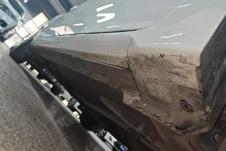 Used Toyota Corolla 2017 Revised Version 1.2T S-CVT GL Right Side Sill