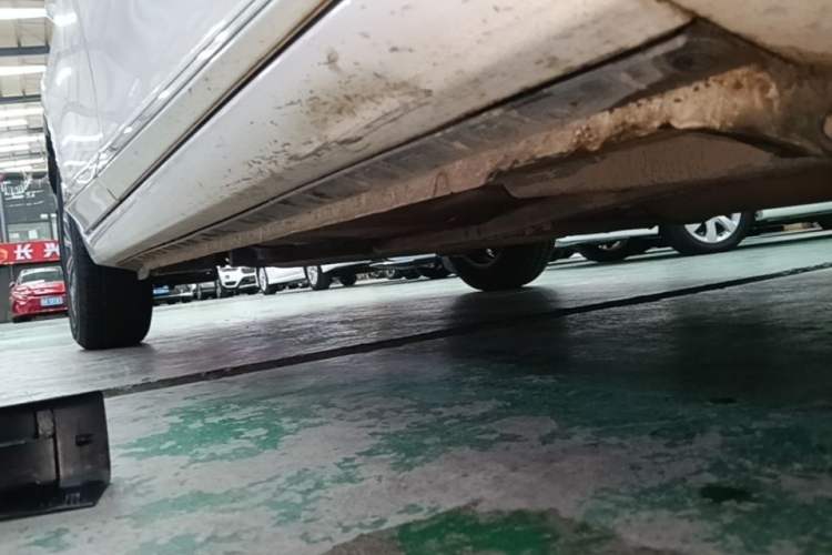 Used Toyota Corolla 2017 Revised Version 1.2T S-CVT GL-i Right Side Sill