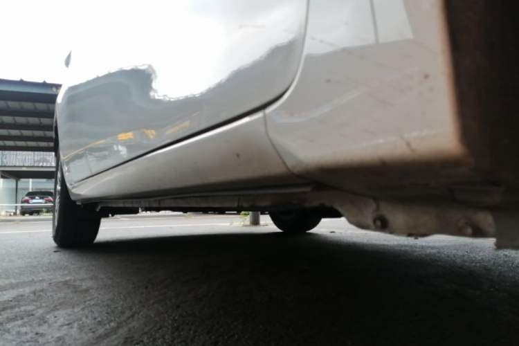 Used Toyota Corolla 2017 Revised Version 1.2T S-CVT GL Right Side Sill