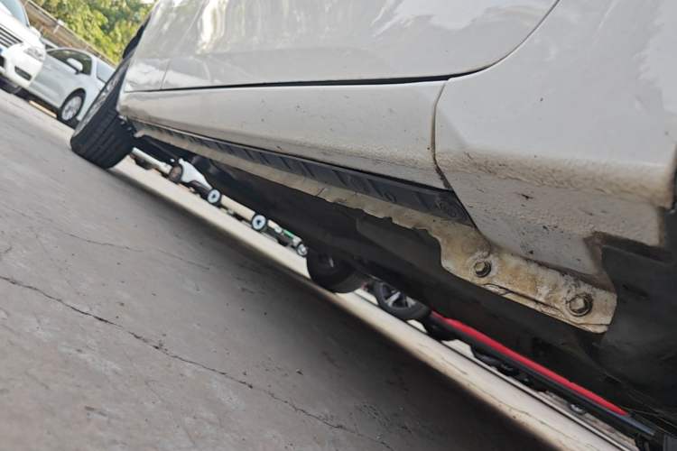 Used Toyota Corolla 2017 Revised Version 1.2T S-CVT GL Right Side Sill
