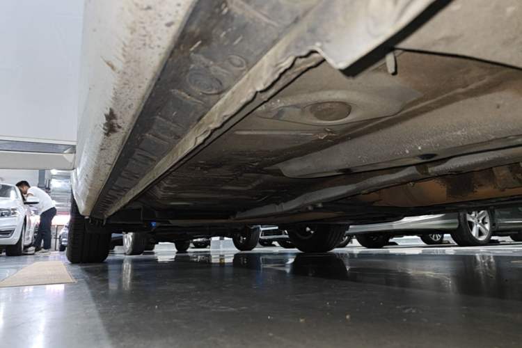 Used Toyota Corolla 2017 1.6L CVT GL Right Side Sill