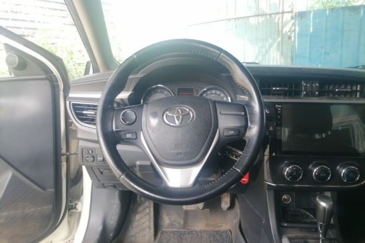 Used Toyota Corolla 2017 1.2T CVT GL-i Leather Edition Steering Wheel