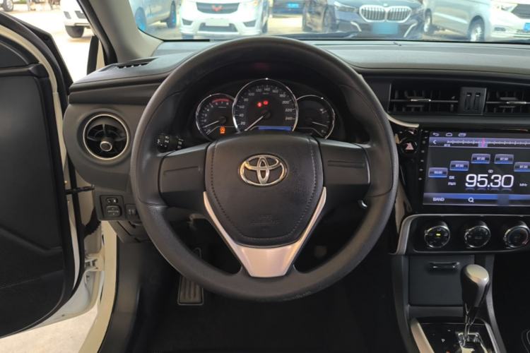 Used Toyota Corolla 2017 Revised Version 1.2T S-CVT GL Steering Wheel