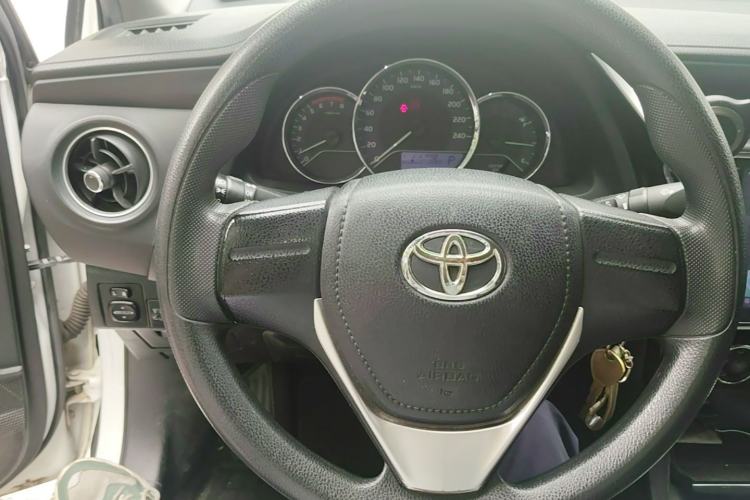 Used Toyota Corolla 2017 Revised Version 1.2T S-CVT GL Steering Wheel