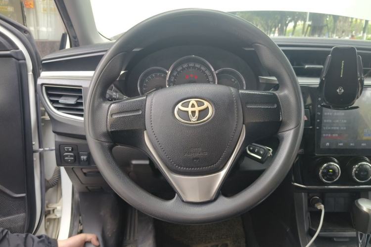 Used Toyota Corolla 2017 Revised Version 1.6L S-CVT GL Steering Wheel