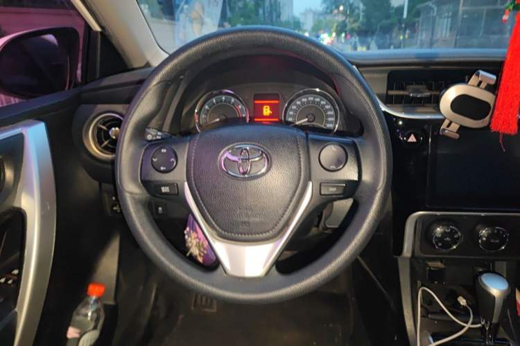 Used Toyota Corolla 2017 Revised Version 1.2T S-CVT GL-i Steering Wheel