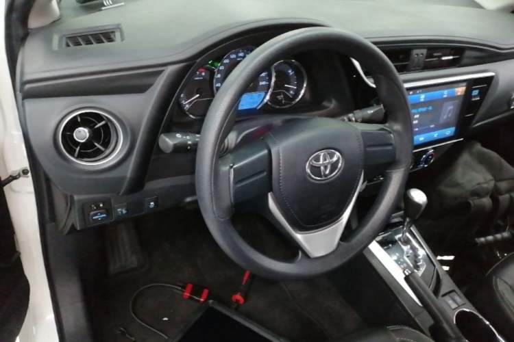 Used Toyota Corolla 2017 Revised Version 1.2T S-CVT GL Steering Wheel