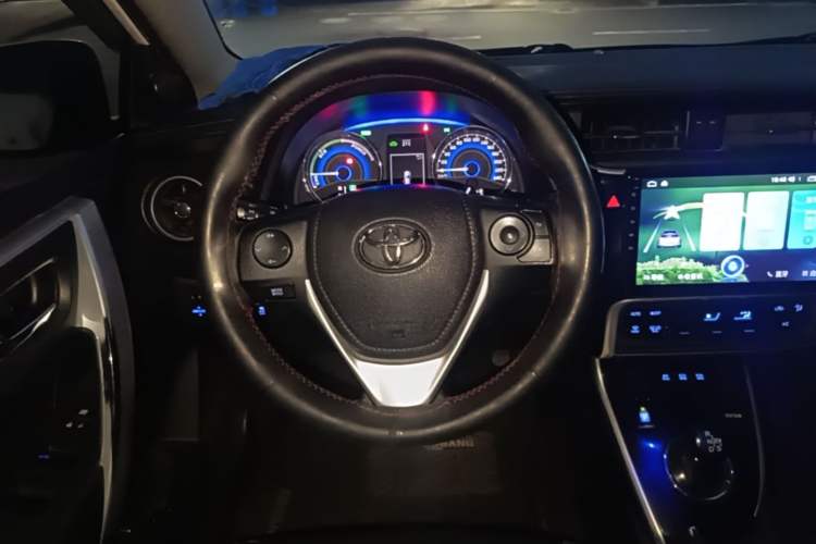 Used Toyota Corolla 2017 Revised Dual-Engine 1.8L E-CVT Elite Edition Steering Wheel