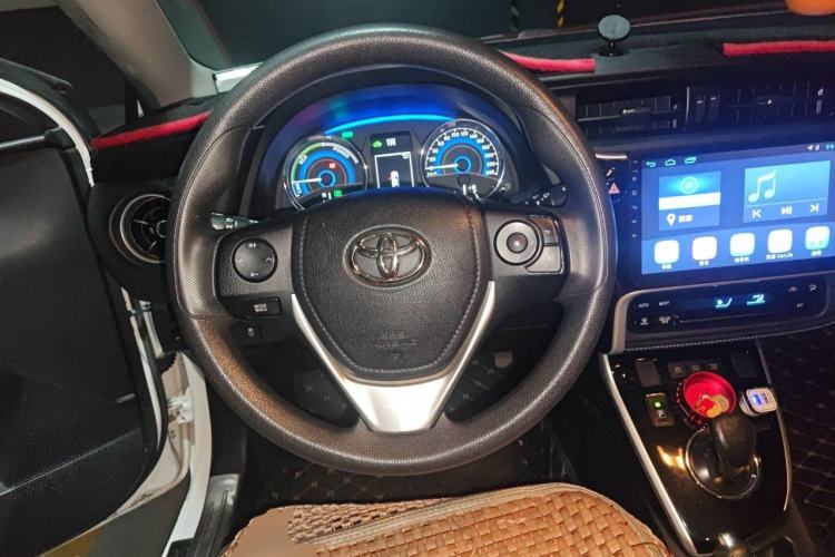Used Toyota Corolla 2017 Revised Dual-Engine 1.8L E-CVT Leading Edition Steering Wheel