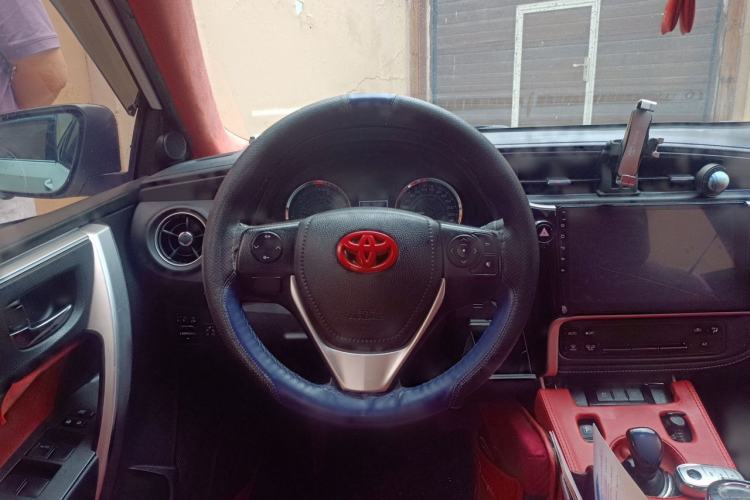 Used Toyota Corolla 2017 Revised Dual-Engine 1.8L E-CVT Leading Edition Steering Wheel
