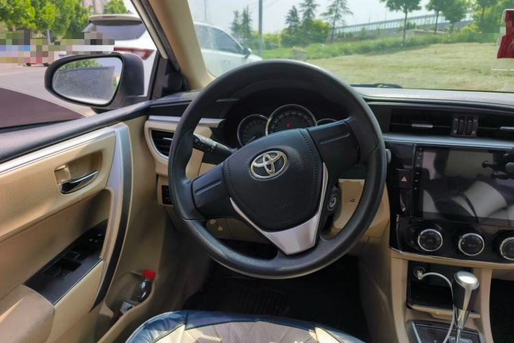 Used Toyota Corolla 2017 Revised Version 1.6L S-CVT GL Steering Wheel