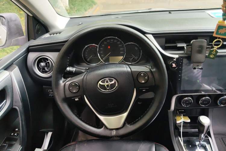 Used Toyota Corolla 2017 Revised Version 1.2T S-CVT GL Steering Wheel