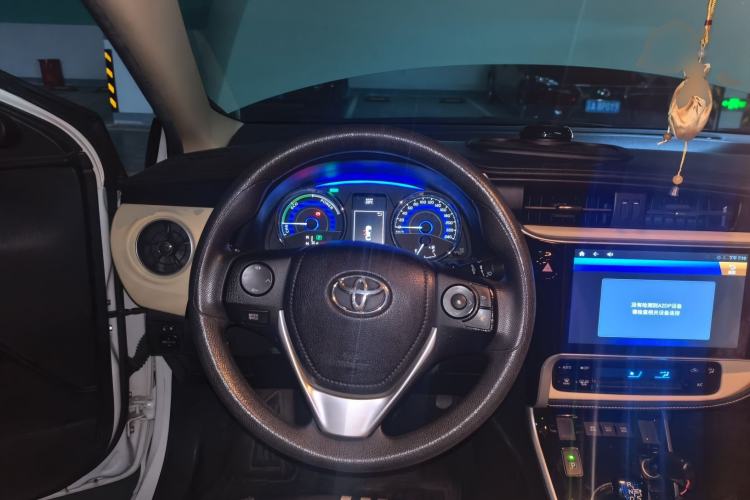Used Toyota Corolla 2017 Revised Dual-Engine 1.8L E-CVT Leading Edition Steering Wheel