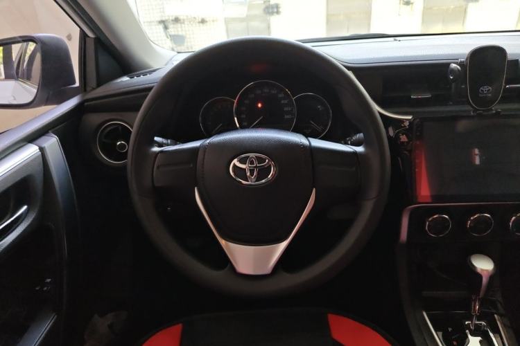 Used Toyota Corolla 2017 Revised Version 1.2T S-CVT GL Steering Wheel
