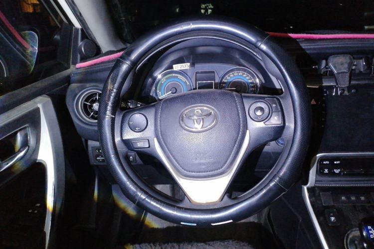 Used Toyota Corolla 2017 Revised Dual-Engine 1.8L E-CVT Leading Edition Steering Wheel