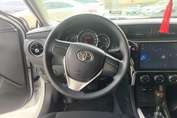 Used Toyota Corolla 2017 Revised Version 1.2T S-CVT GL Steering Wheel
