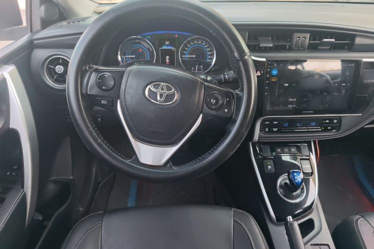 Used Toyota Corolla 2017 Revised Dual-Engine 1.8L E-CVT Elite Edition Steering Wheel