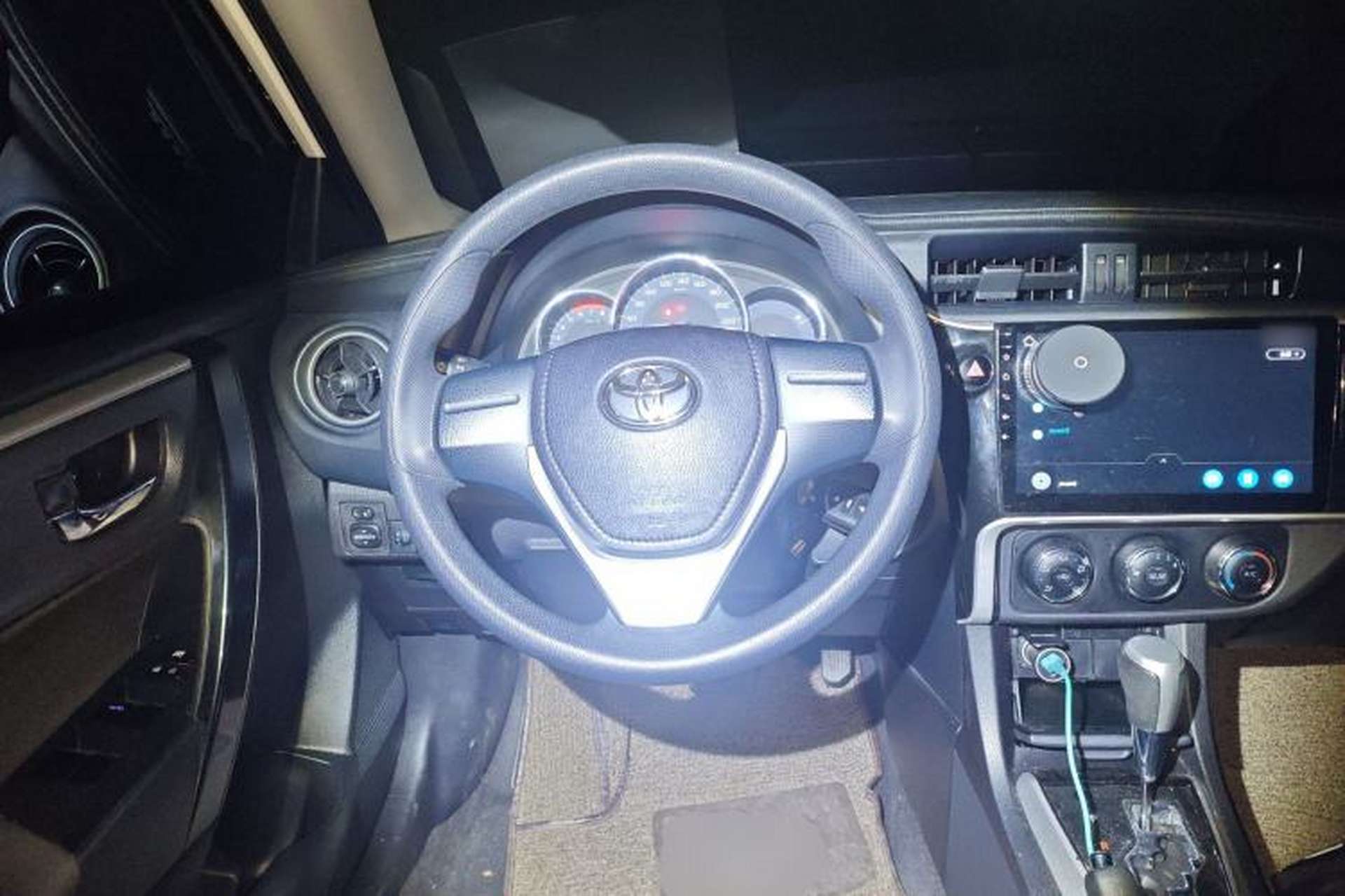 Used Toyota Corolla 2017 Revised Version 1.2T S-CVT GL Steering Wheel