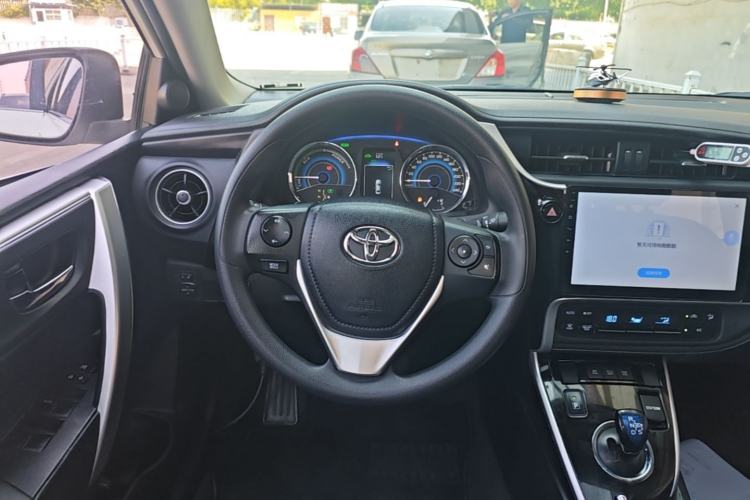 Used Toyota Corolla 2017 Revised Dual-Engine 1.8L E-CVT Leading Edition Steering Wheel