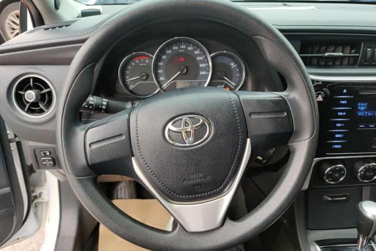 Used Toyota Corolla 2017 Revised Version 1.2T S-CVT GL Steering Wheel