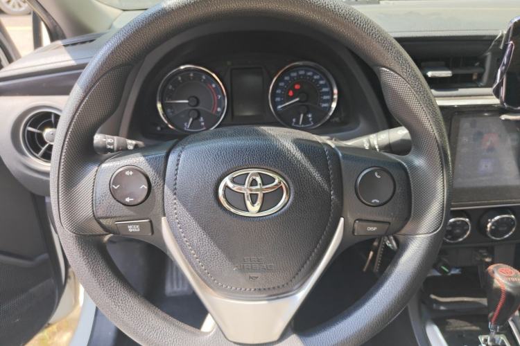 Used Toyota Corolla 2017 Revised Version 1.2T S-CVT GL-i Steering Wheel