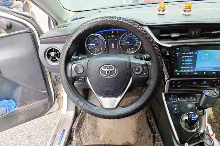 Used Toyota Corolla 2017 Revised Dual-Engine 1.8L E-CVT Leading Edition Steering Wheel