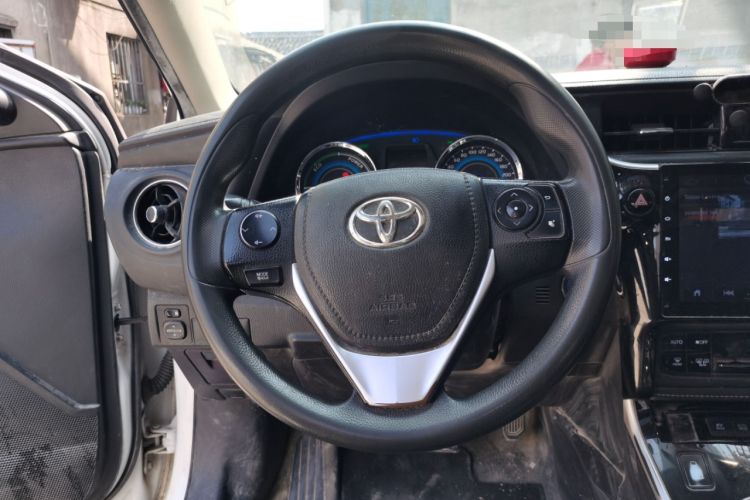 Used Toyota Corolla 2017 Revised Dual-Engine 1.8L E-CVT Leading Edition Steering Wheel
