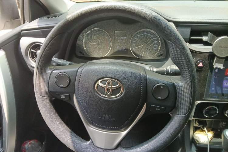 Used Toyota Corolla 2017 Revised Version 1.2T S-CVT GL-i Steering Wheel