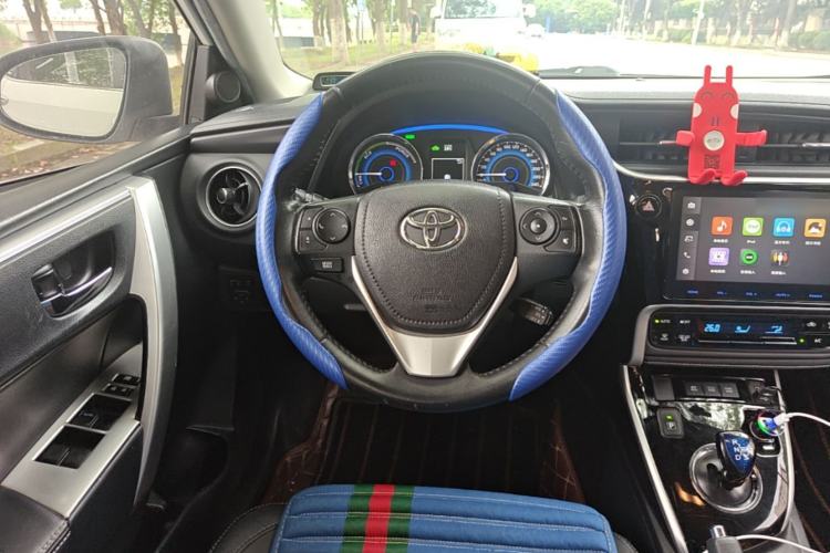 Used Toyota Corolla 2017 Revised Dual-Engine 1.8L E-CVT Luxury Edition Steering Wheel