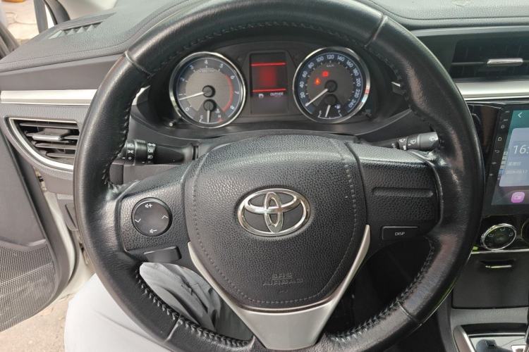 Used Toyota Corolla 2017 1.2T CVT GL-i Leather Edition Steering Wheel