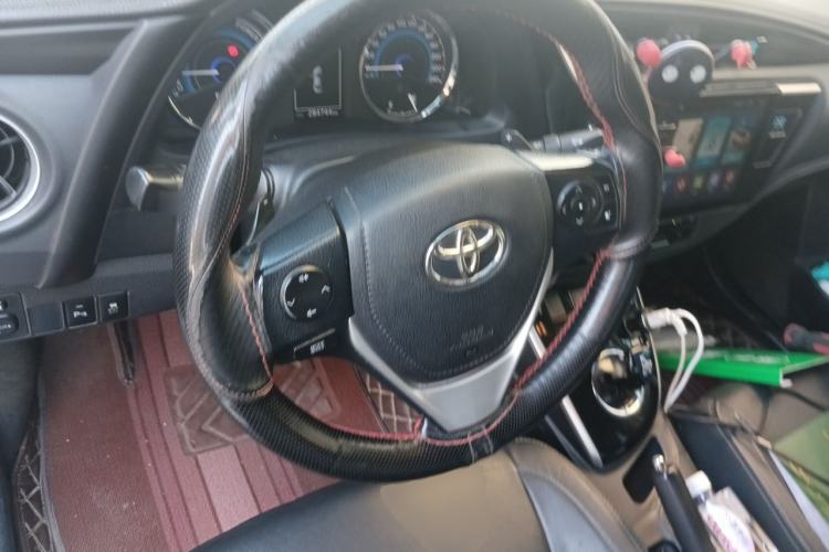 Used Toyota Corolla 2017 Revised Dual-Engine 1.8L E-CVT Elite Edition Steering Wheel