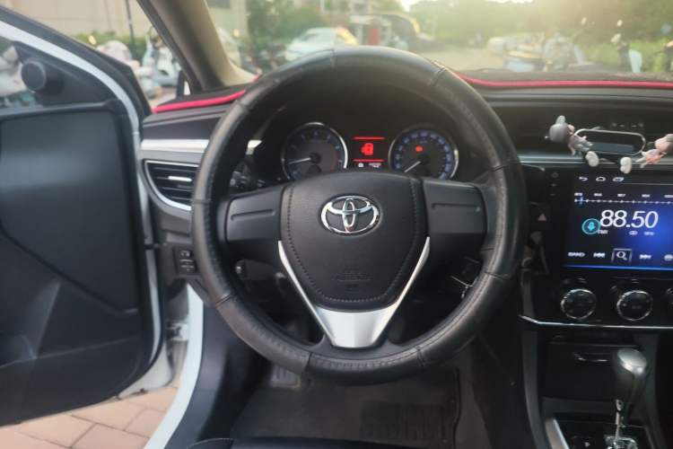 Used Toyota Corolla 2017 1.2T CVT GL-i Steering Wheel