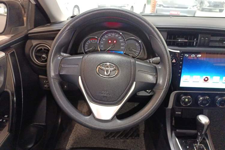Used Toyota Corolla 2017 Revised Version 1.2T S-CVT GL Steering Wheel