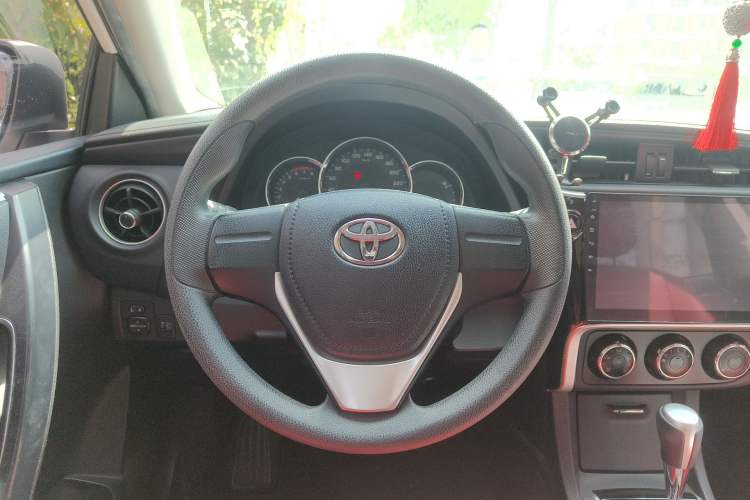 Used Toyota Corolla 2017 Revised Version 1.2T S-CVT GL Steering Wheel