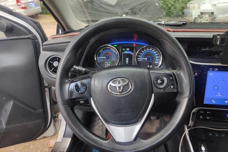 Used Toyota Corolla 2017 Revised Dual-Engine 1.8L E-CVT Leading Edition Steering Wheel