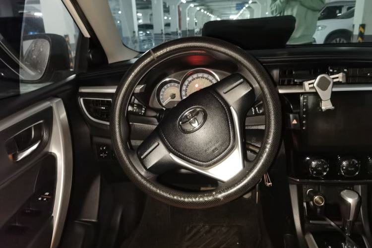 Used Toyota Corolla 2017 Revised Version 1.6L S-CVT GL Steering Wheel