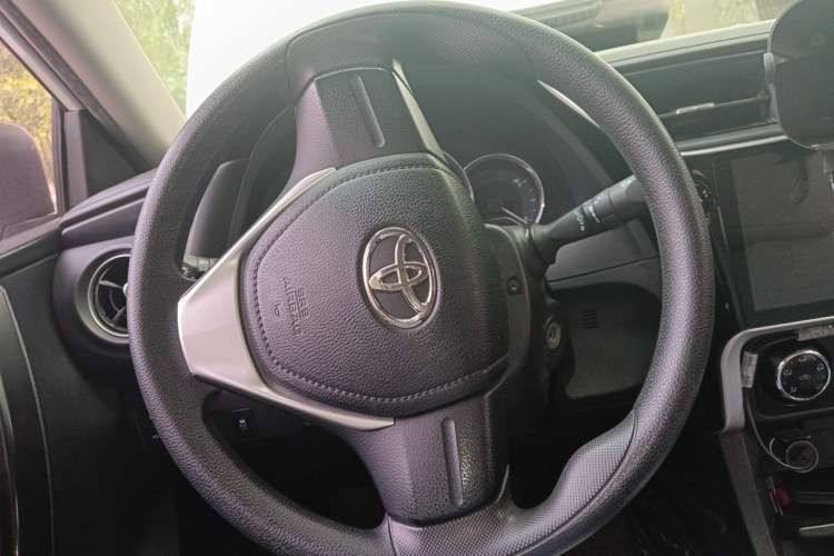 Used Toyota Corolla 2017 Revised Version 1.2T S-CVT GL Steering Wheel
