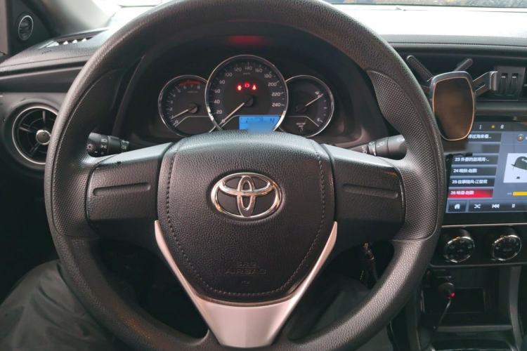 Used Toyota Corolla 2017 Revised Version 1.2T S-CVT GL Steering Wheel