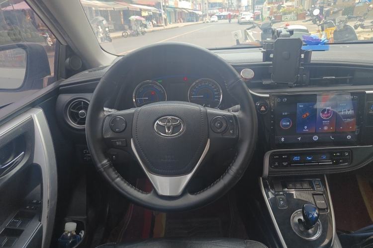 Used Toyota Corolla 2017 Revised Dual-Engine 1.8L E-CVT Elite Edition Steering Wheel