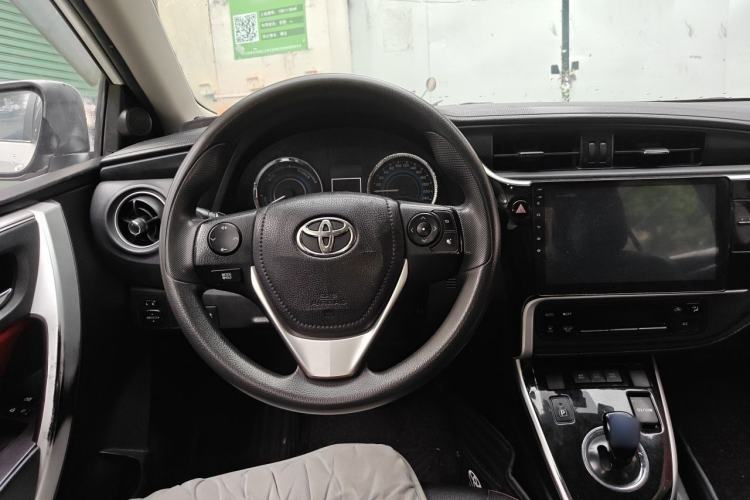 Used Toyota Corolla 2017 Revised Dual-Engine 1.8L E-CVT Leading Edition Steering Wheel