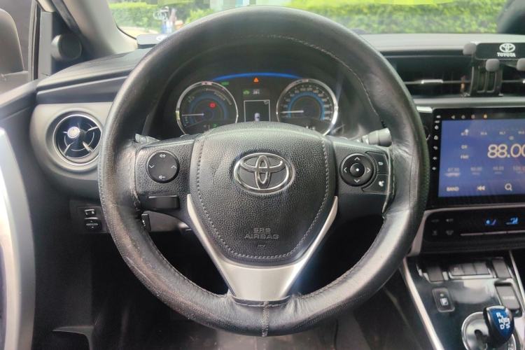 Used Toyota Corolla 2017 Revised Dual-Engine 1.8L E-CVT Leading Edition Steering Wheel