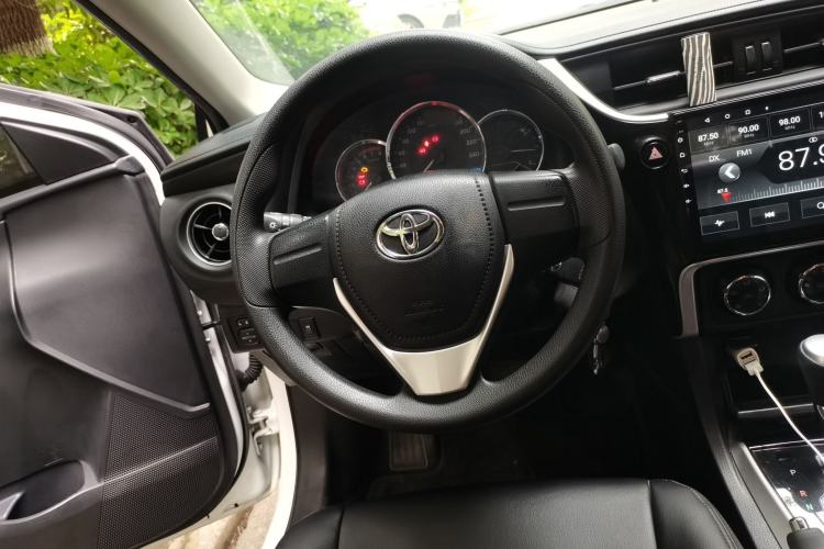 Used Toyota Corolla 2017 Revised Version 1.2T S-CVT GL Steering Wheel